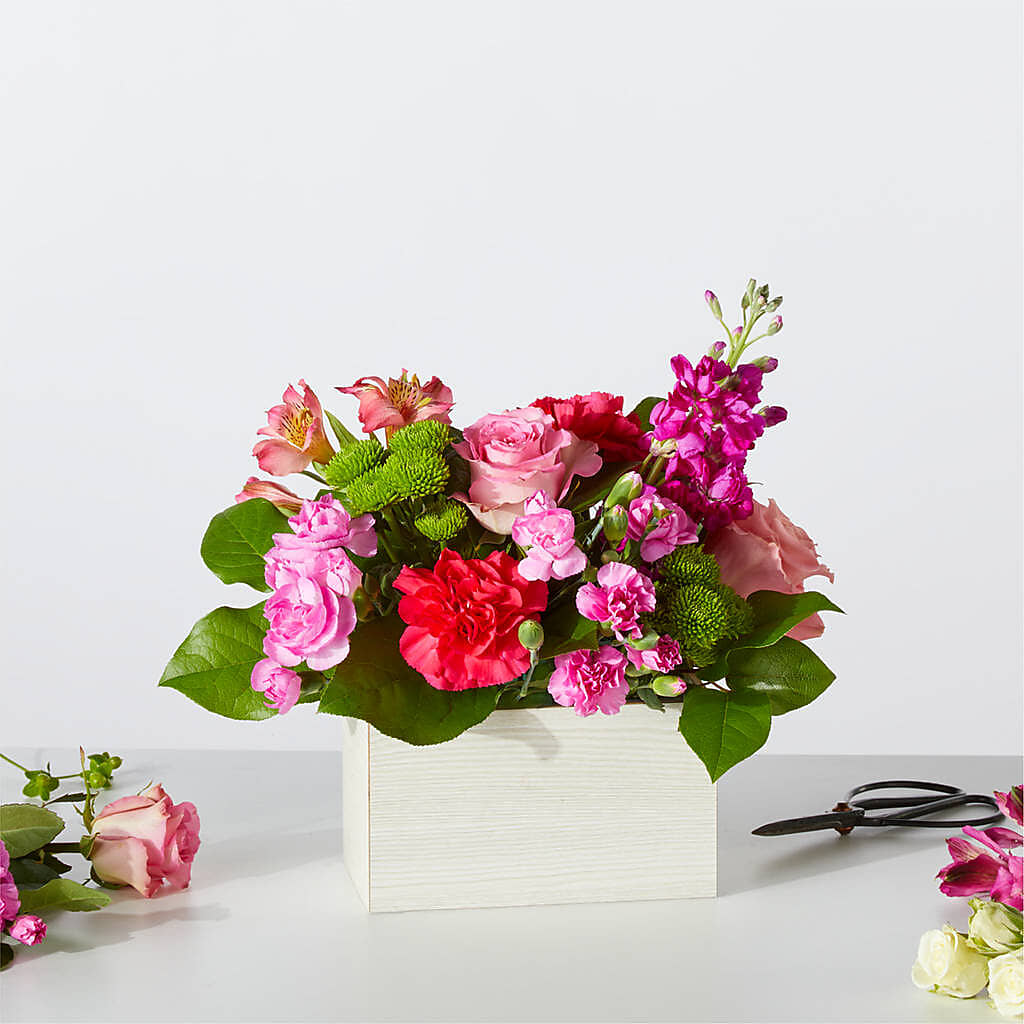 Sweetberry Box – A Florist Original – Discountflowershop.com, Tontitown AR