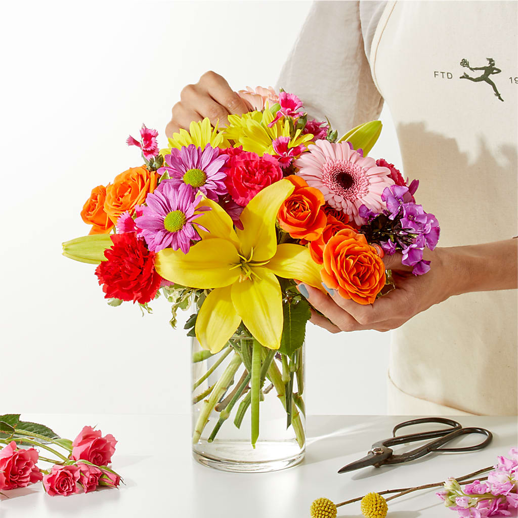 Cue the Confetti - A Florist Original – Discountflowershop.com, Tontitown AR