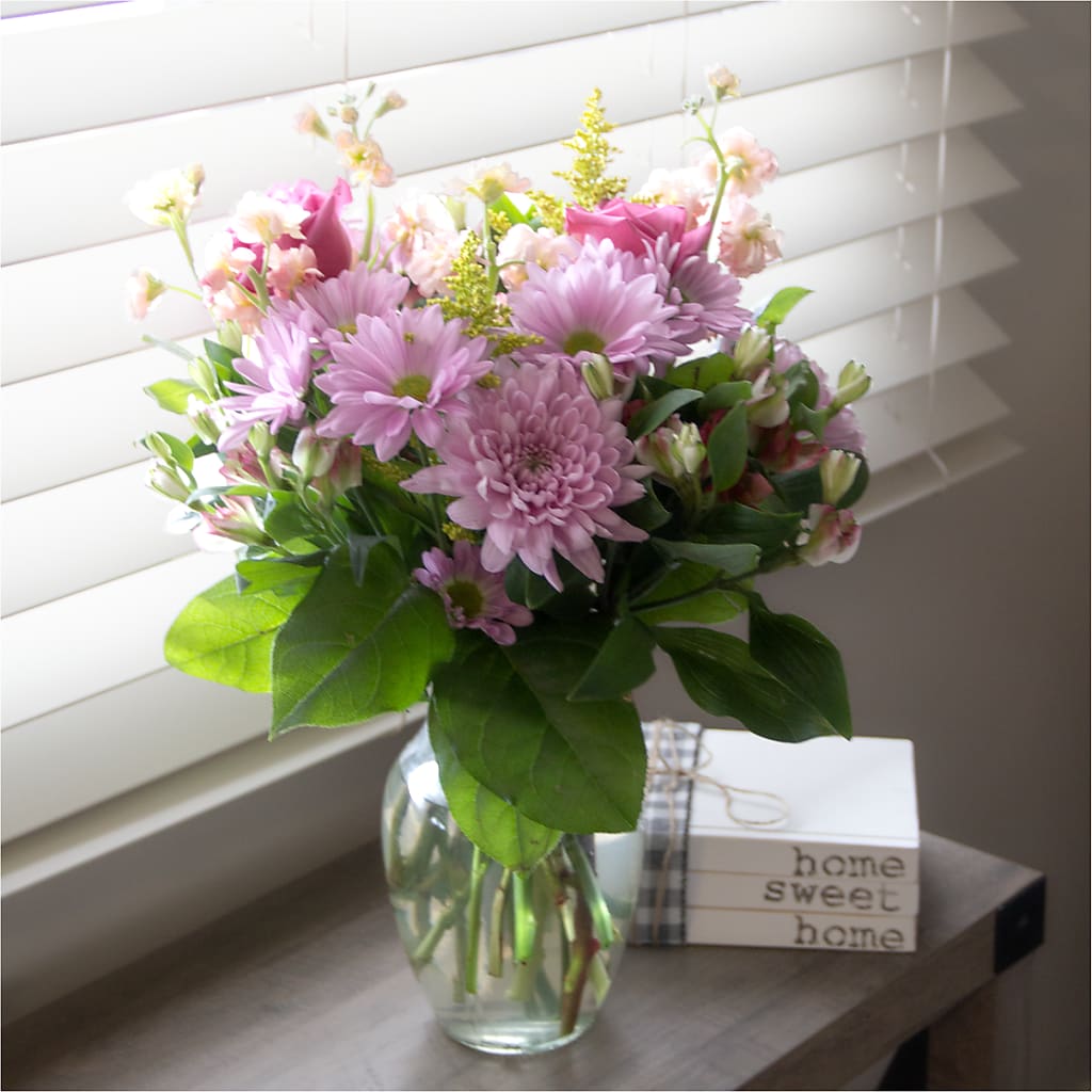 Pastel Tradition - A Florist Original – Discountflowershop.com, Tontitown AR