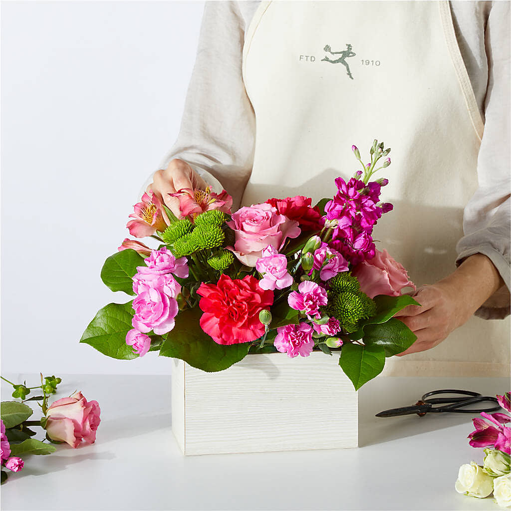 Sweetberry Box – A Florist Original –  Discountflowershop.com, Tontitown AR