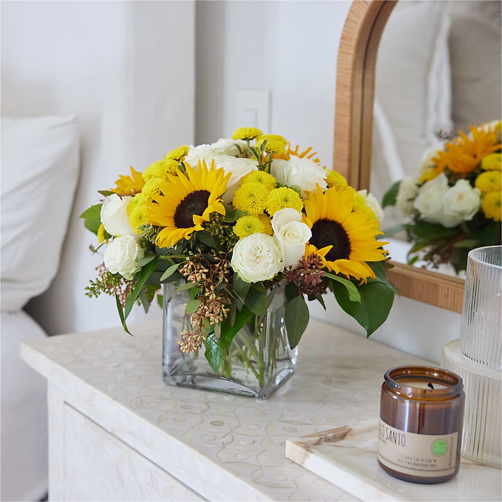 Luminous Morning Bouquet –  Discountflowershop.com, Tontitown AR