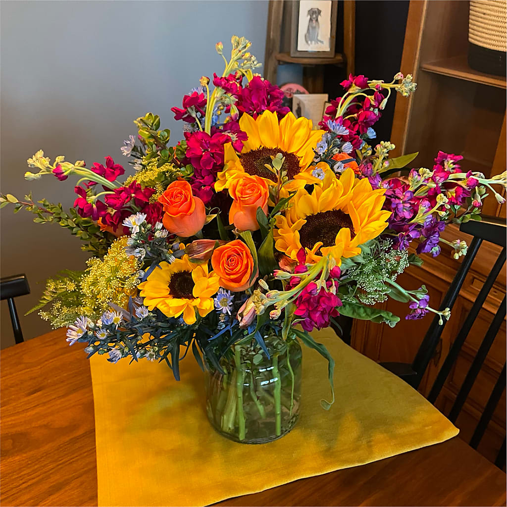 Rays of Life Bouquet –  Discountflowershop.com, Tontitown AR