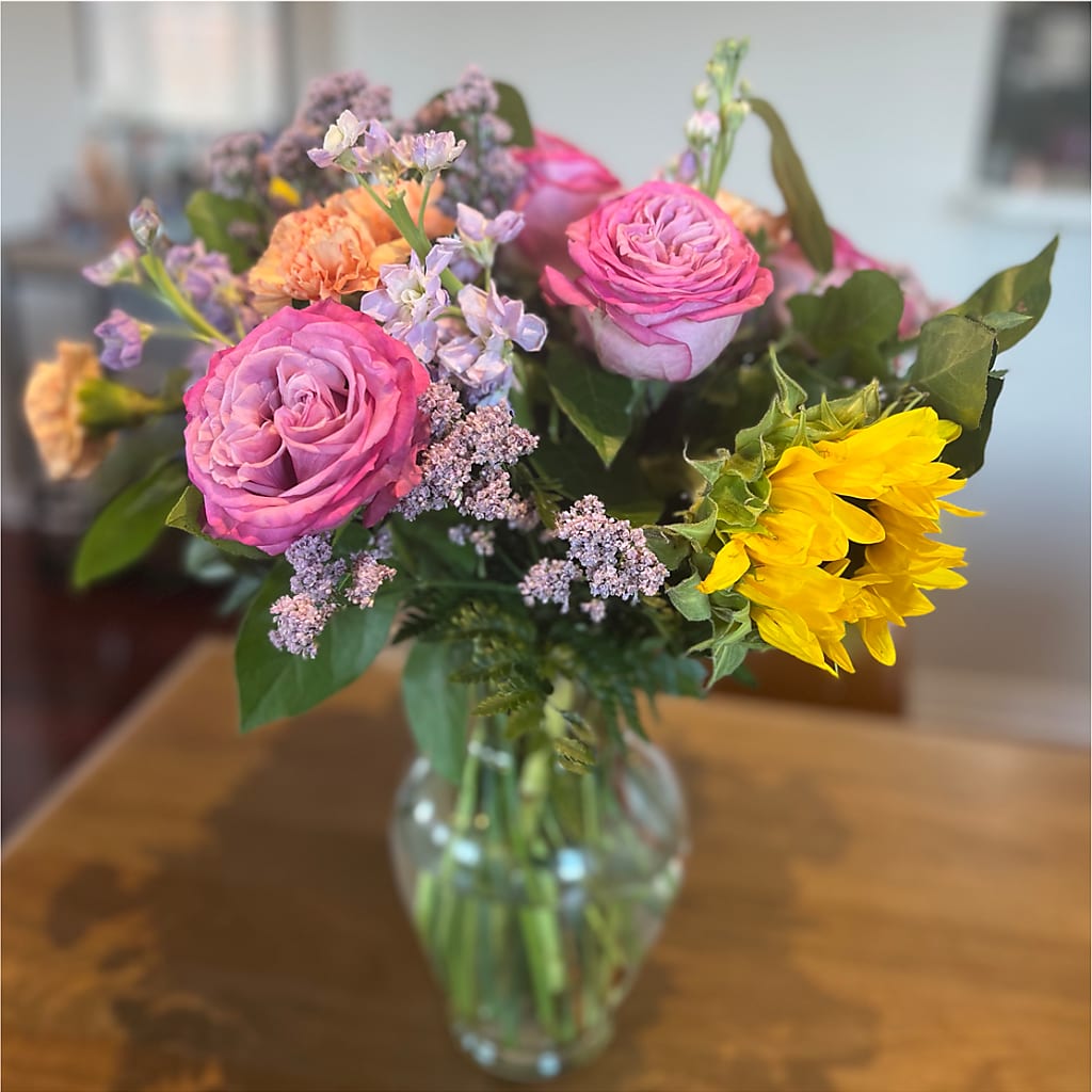 Yellow Brick Road Bouquet –  Discountflowershop.com, Tontitown AR