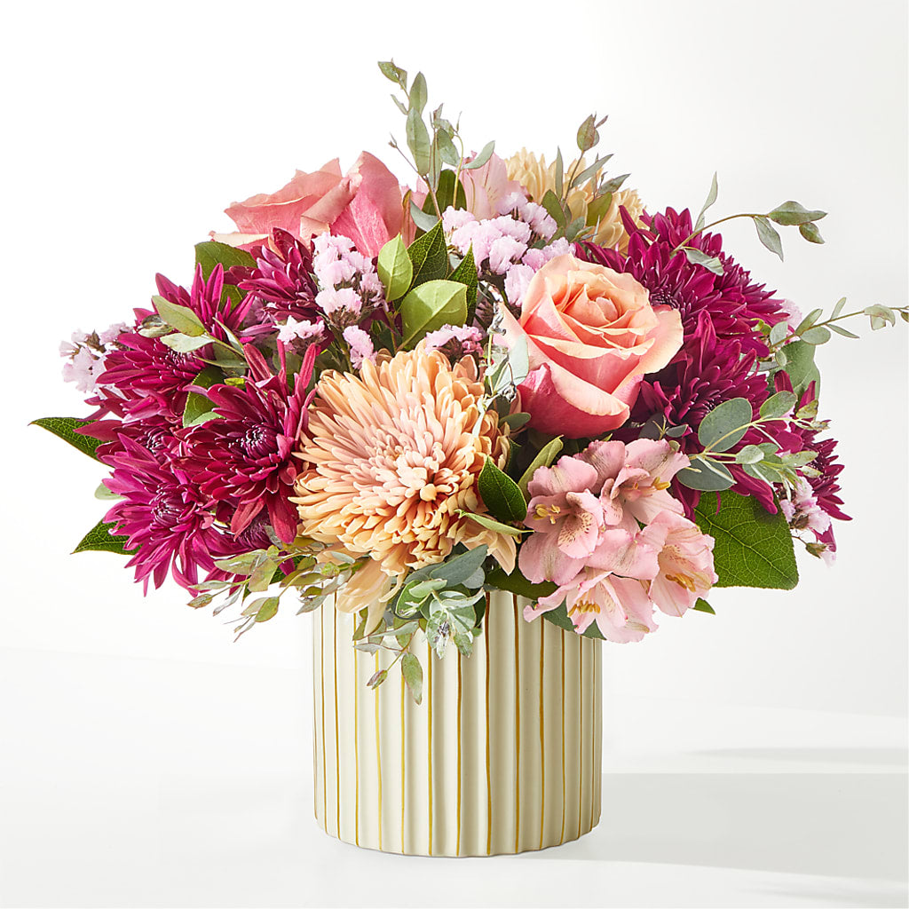 Berry Cobbler Bouquet with Ivory Vase –  Discountflowershop.com, Tontitown AR