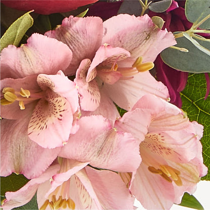 Berry Cobbler Bouquet –  Discountflowershop.com, Tontitown AR