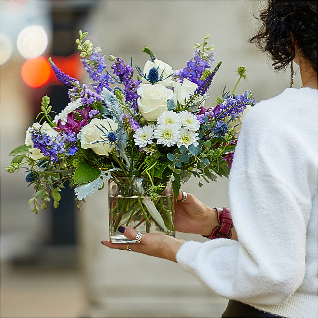 Shooting Star Bouquet –  Discountflowershop.com, Tontitown AR
