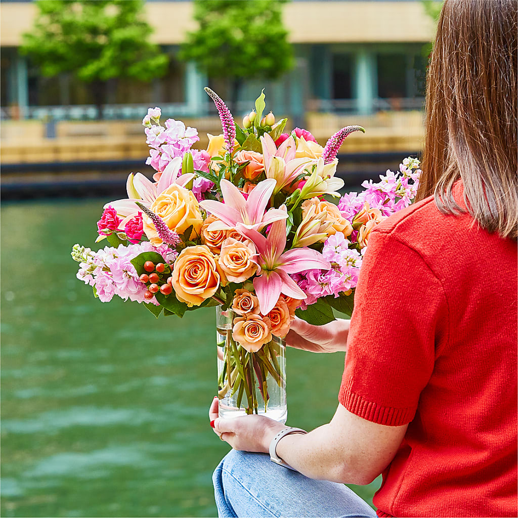 Bisous Bouquet –  Discountflowershop.com, Tontitown AR
