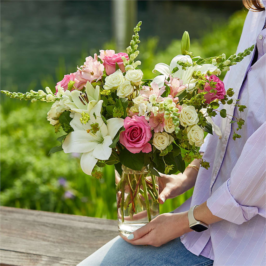 Fondly Bouquet –  Discountflowershop.com, Tontitown AR